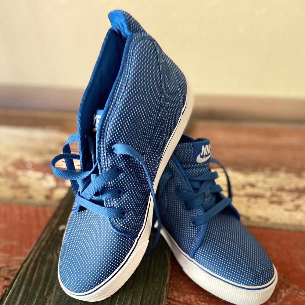 Nike Toki High Tops 8.5